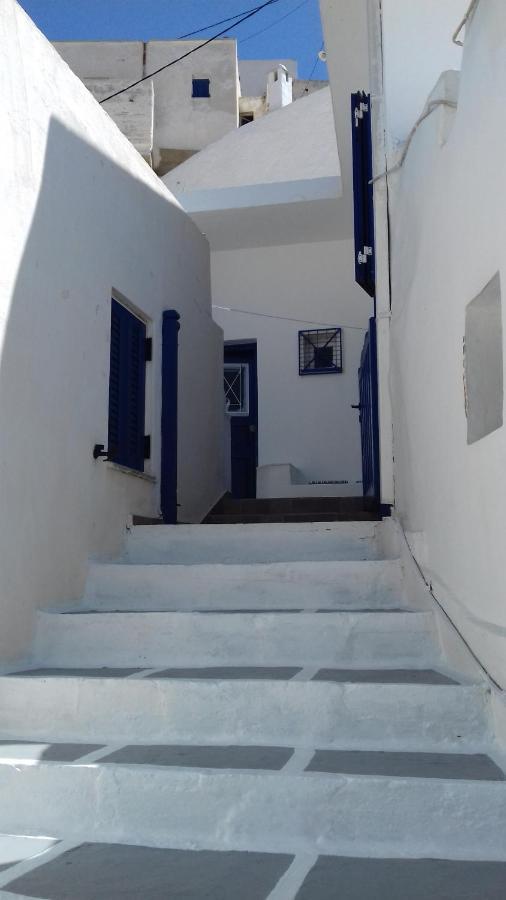 Cycladic House White And Blue In Kato Chora Villa Serifos Town Екстериор снимка