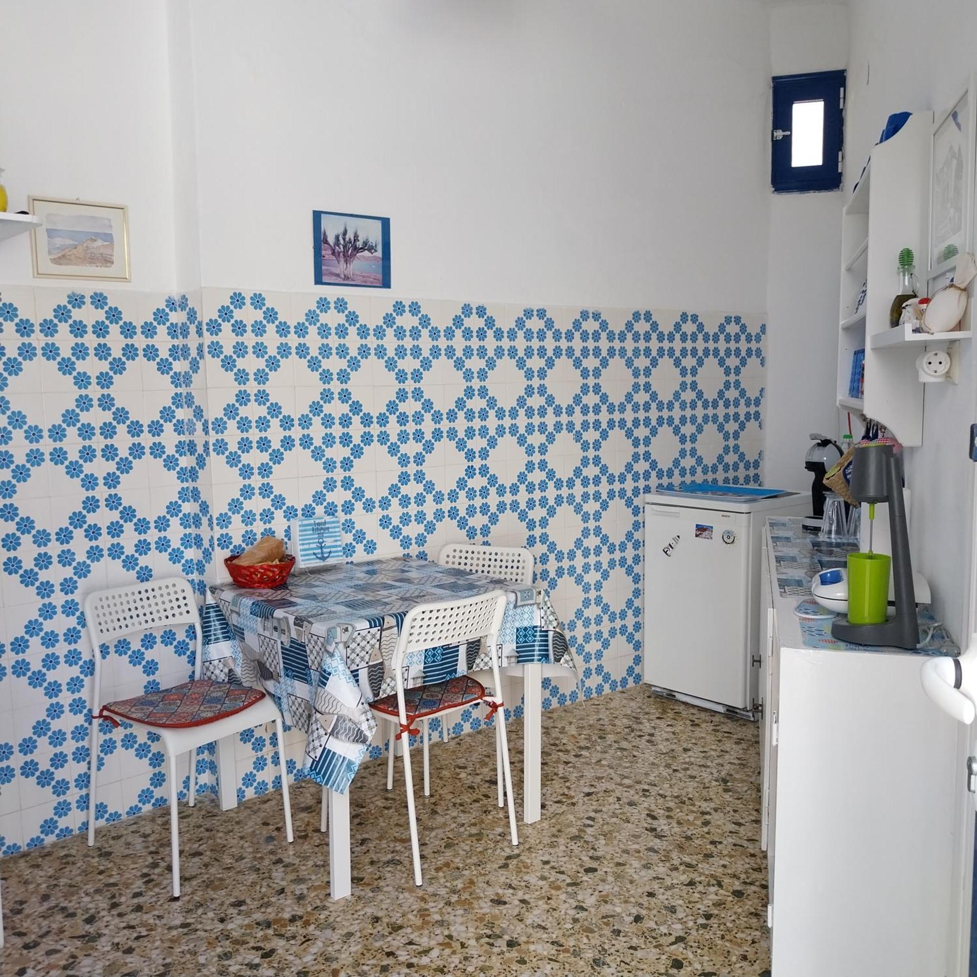 Cycladic House White And Blue In Kato Chora Villa Serifos Town Екстериор снимка