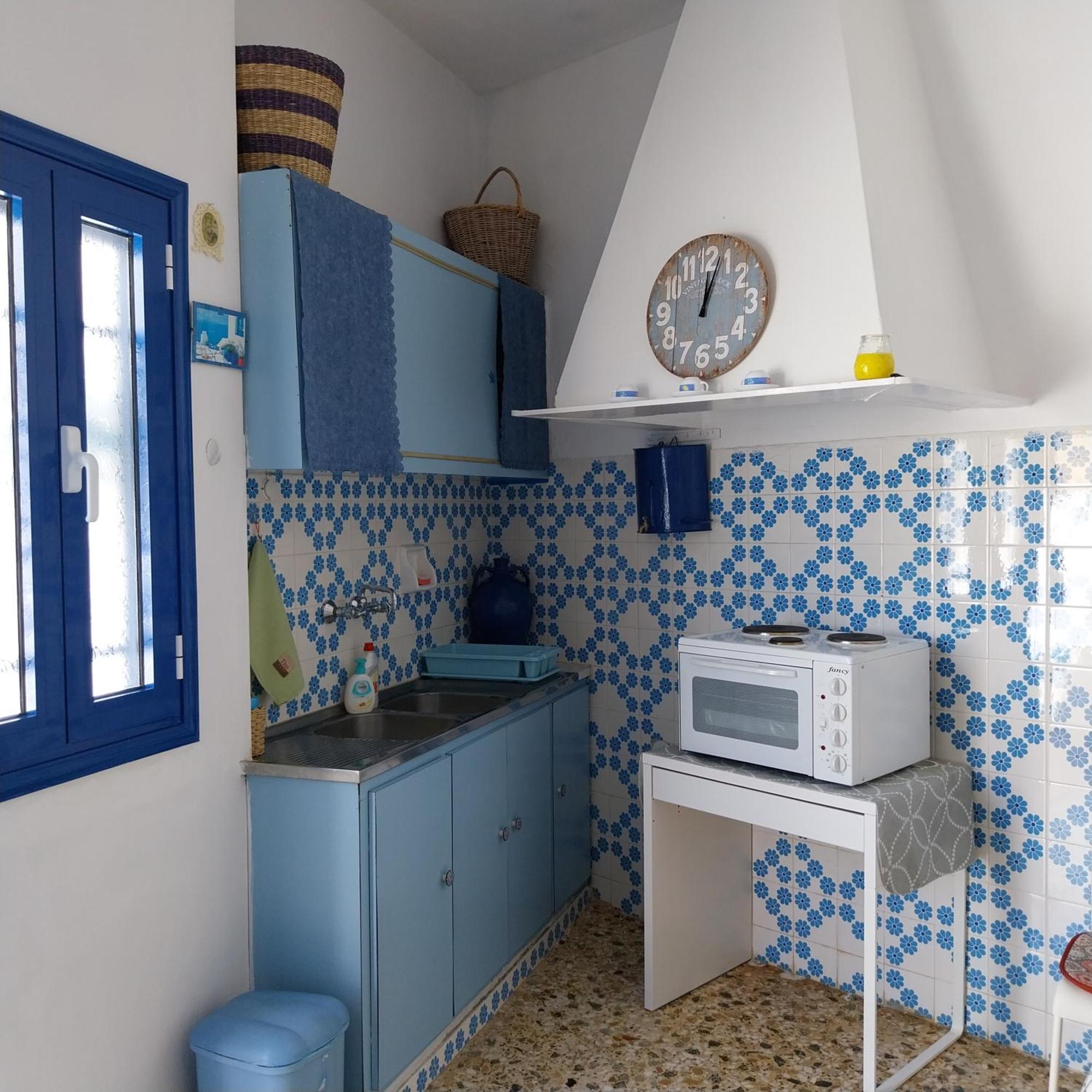 Cycladic House White And Blue In Kato Chora Villa Serifos Town Екстериор снимка